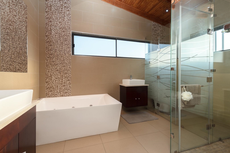 5 Bedroom Property for Sale in Meyersdal Nature Estate Gauteng