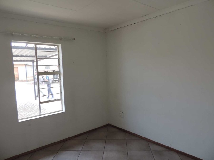 2 Bedroom Property for Sale in Albertsdal Gauteng