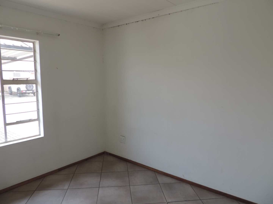 2 Bedroom Property for Sale in Albertsdal Gauteng