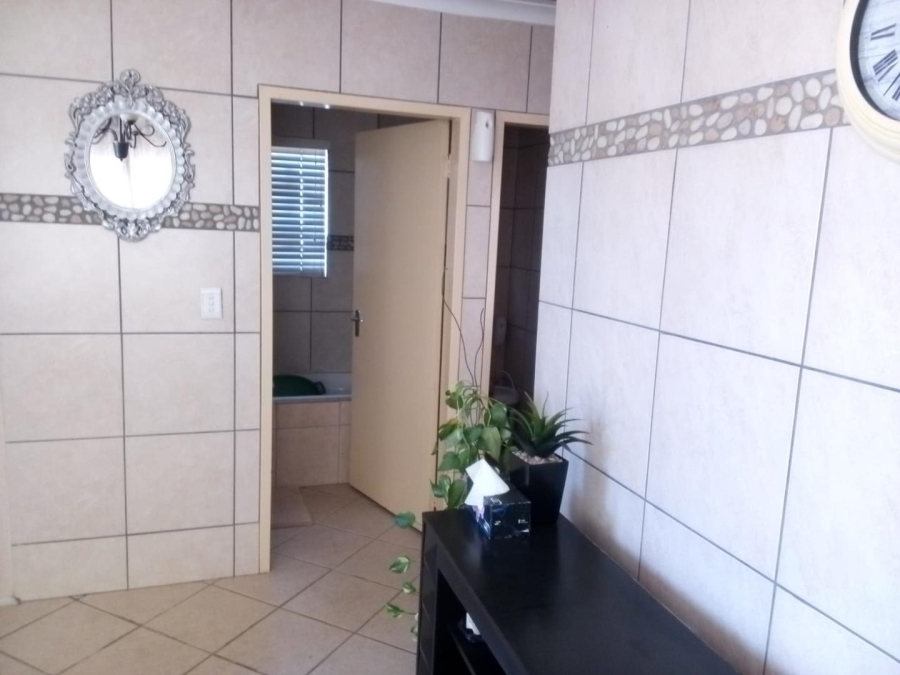 2 Bedroom Property for Sale in Mamelodi East Gauteng
