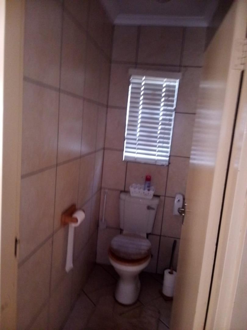 2 Bedroom Property for Sale in Mamelodi East Gauteng