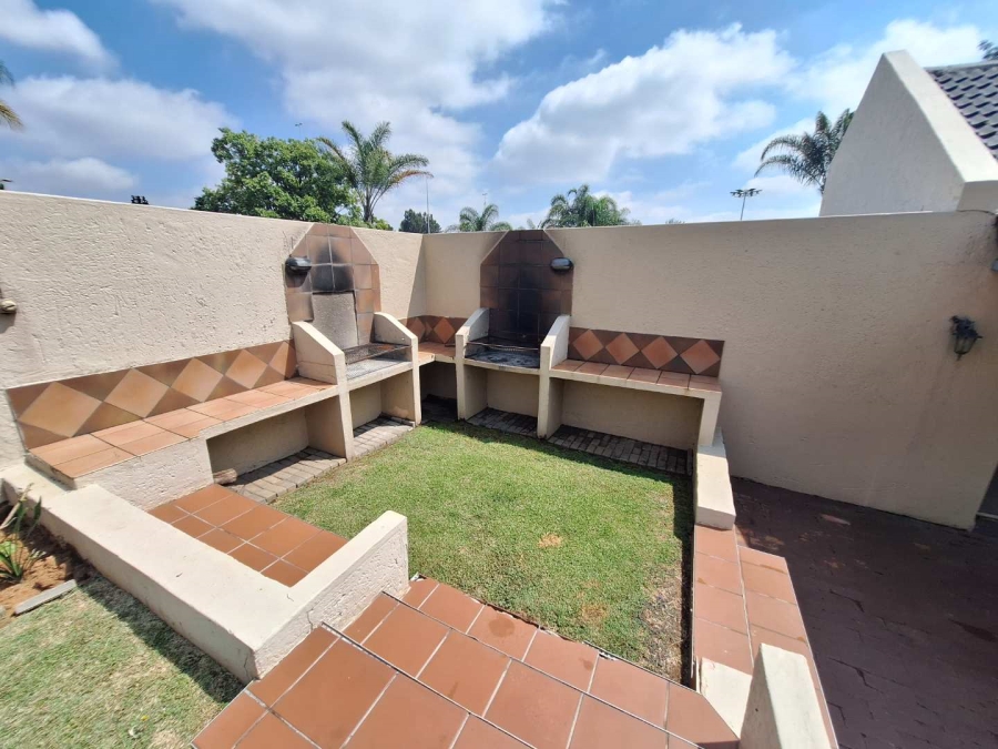 To Let 1 Bedroom Property for Rent in Randpark Ridge Gauteng