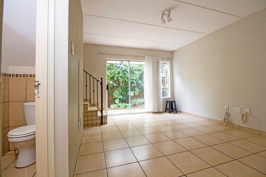 3 Bedroom Property for Sale in Wilgeheuwel Gauteng