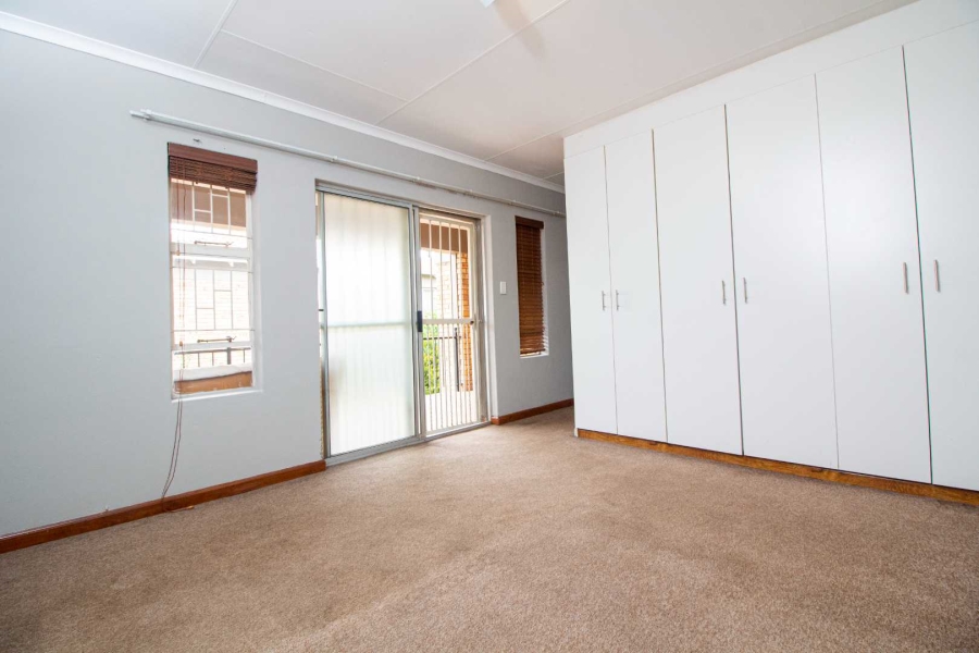 3 Bedroom Property for Sale in Wilgeheuwel Gauteng