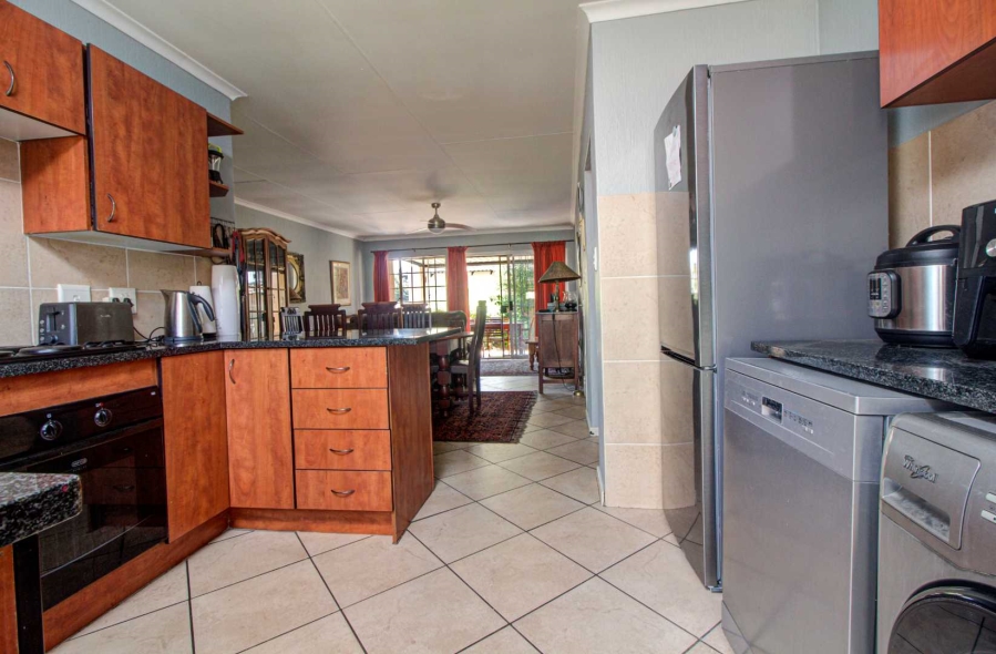 3 Bedroom Property for Sale in Honeydew Manor Gauteng