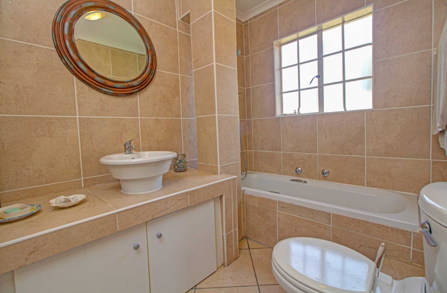 3 Bedroom Property for Sale in Honeydew Manor Gauteng