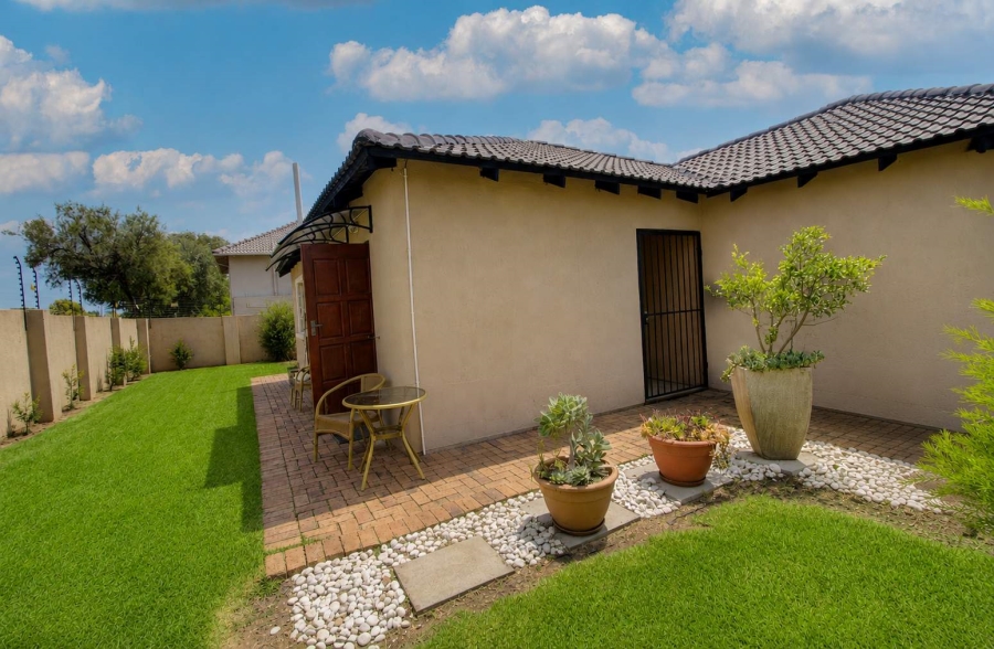 3 Bedroom Property for Sale in Honeydew Manor Gauteng