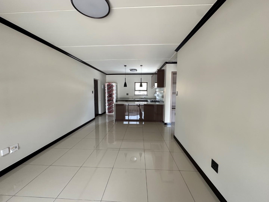 To Let 2 Bedroom Property for Rent in Blue Hills Gauteng