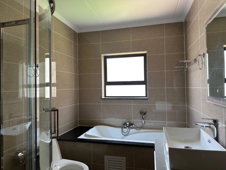 To Let 2 Bedroom Property for Rent in Blue Hills Gauteng