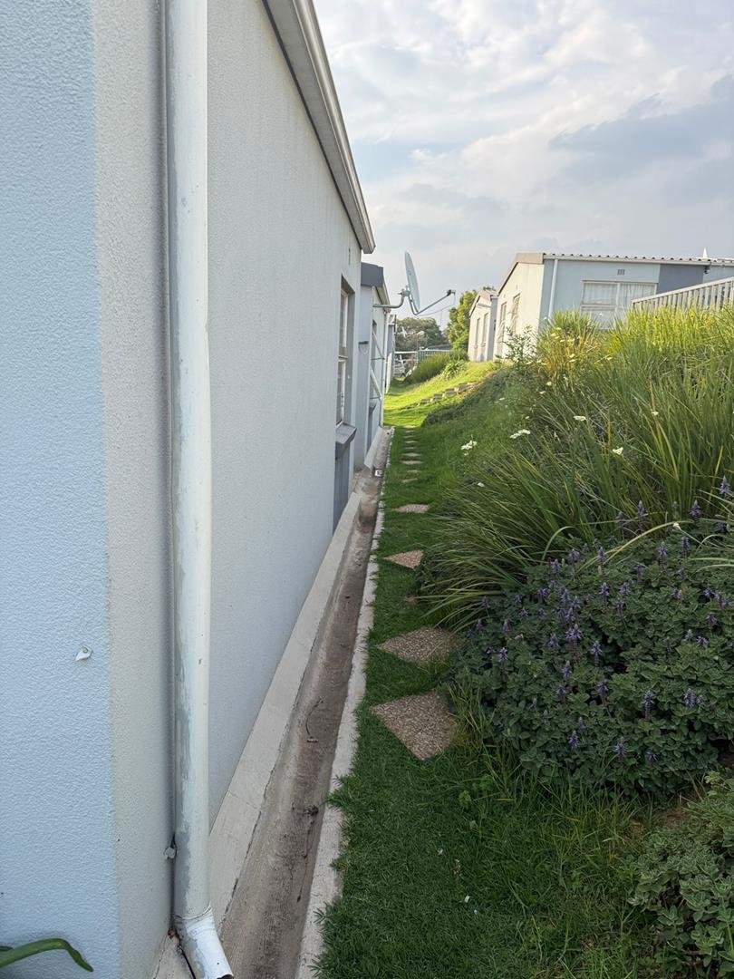 2 Bedroom Property for Sale in Ridgeway Gauteng