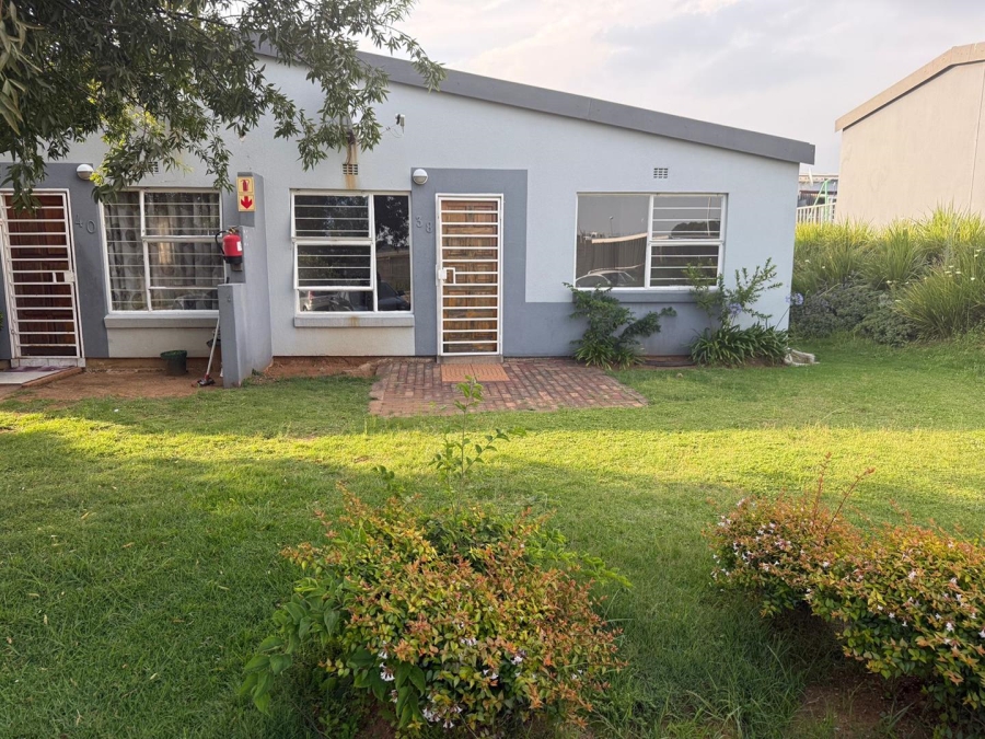 2 Bedroom Property for Sale in Ridgeway Gauteng
