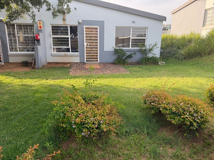 2 Bedroom Property for Sale in Ridgeway Gauteng