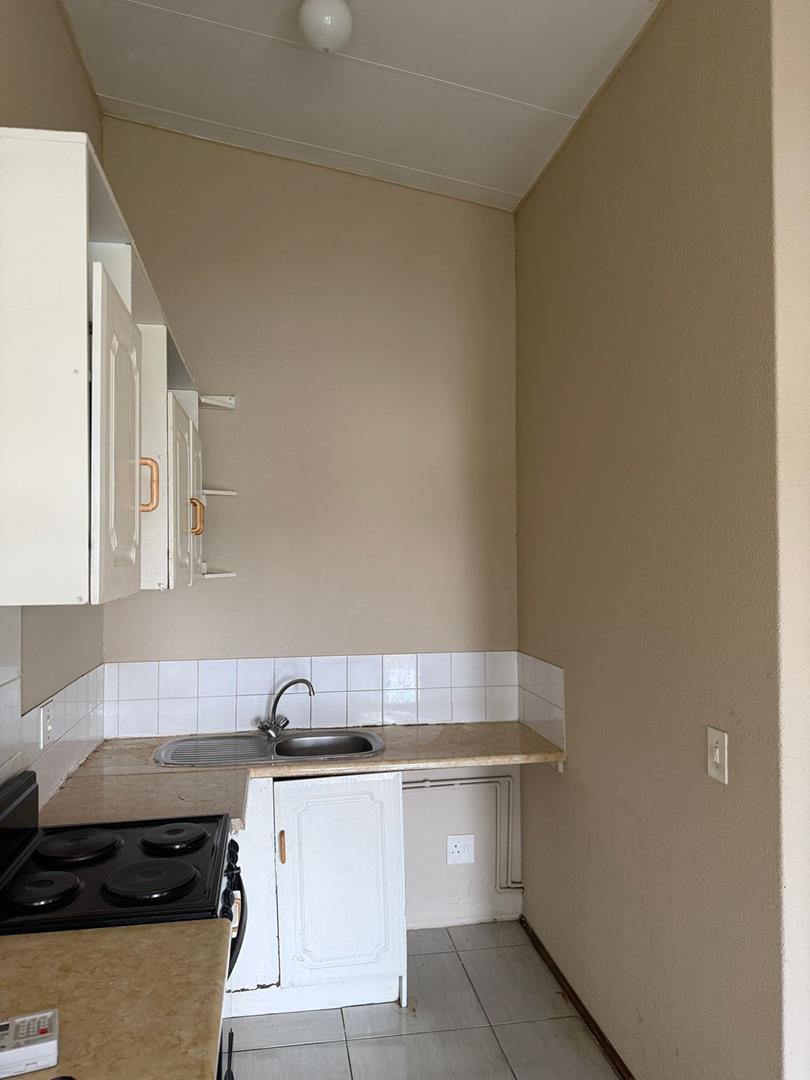 2 Bedroom Property for Sale in Ridgeway Gauteng