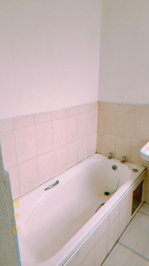 2 Bedroom Property for Sale in Ridgeway Gauteng