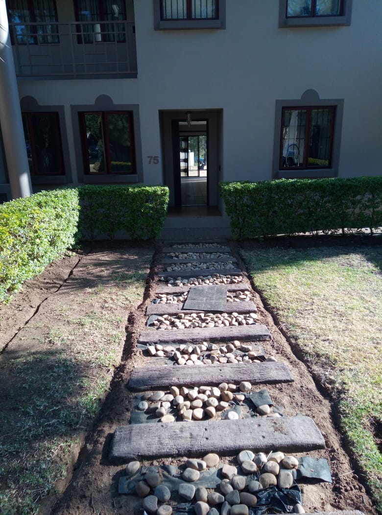 To Let 2 Bedroom Property for Rent in Lonehill Gauteng