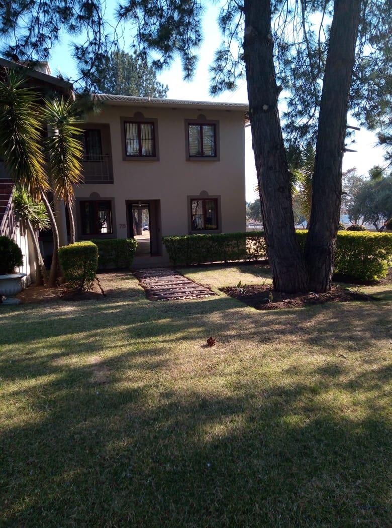 To Let 2 Bedroom Property for Rent in Lonehill Gauteng