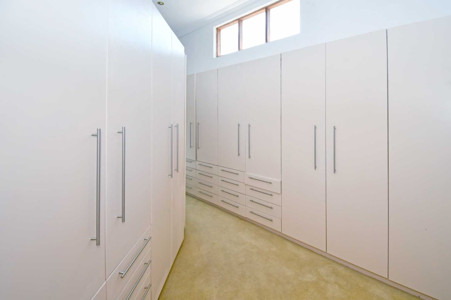 To Let 5 Bedroom Property for Rent in Bryanston Gauteng