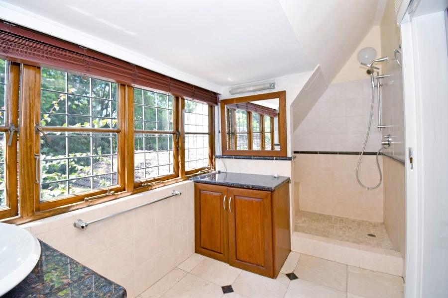 To Let 5 Bedroom Property for Rent in Bryanston Gauteng