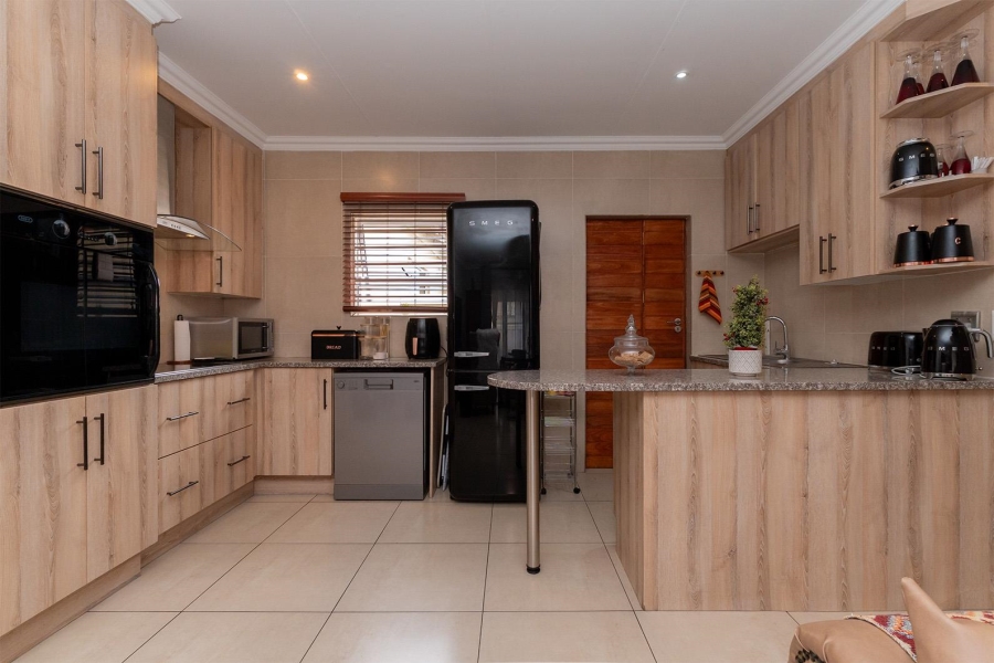 3 Bedroom Property for Sale in Pomona Gauteng