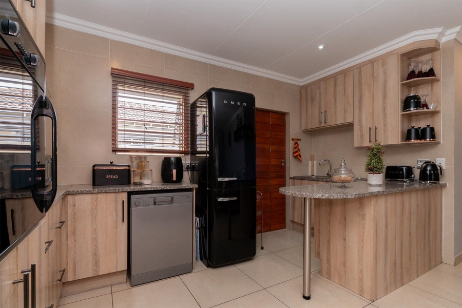 3 Bedroom Property for Sale in Pomona Gauteng