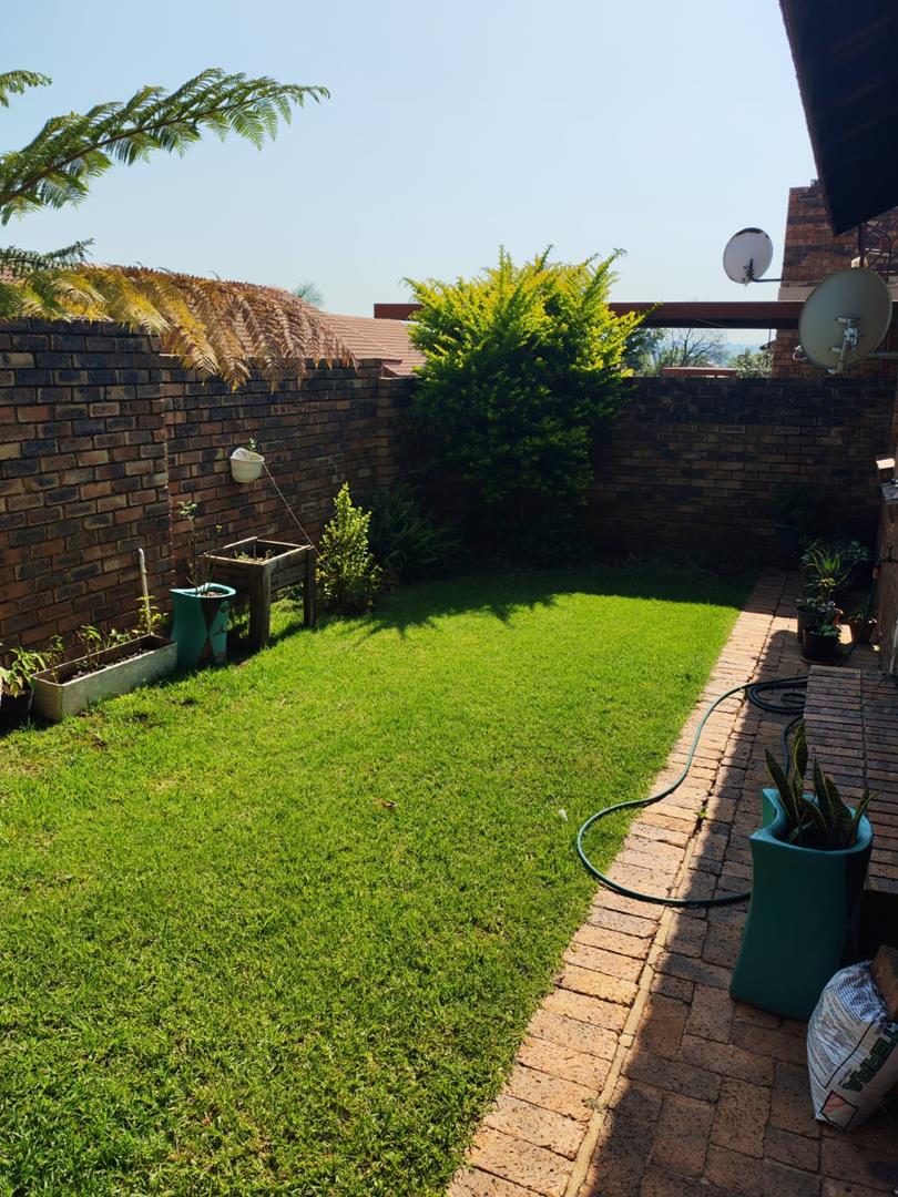 2 Bedroom Property for Sale in Highveld Gauteng