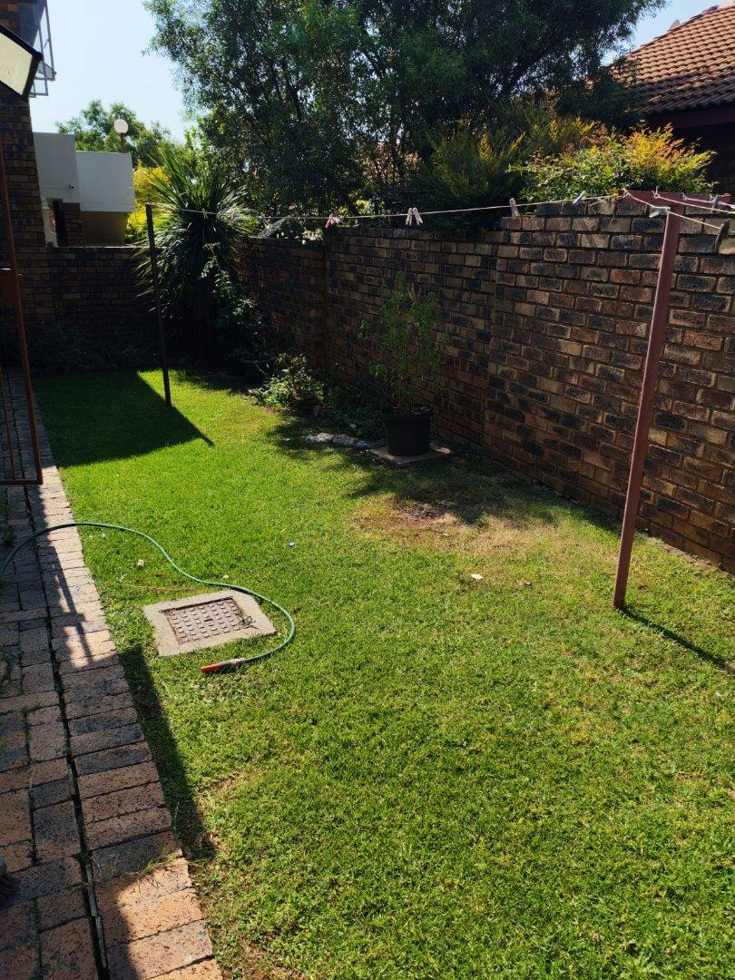 2 Bedroom Property for Sale in Highveld Gauteng
