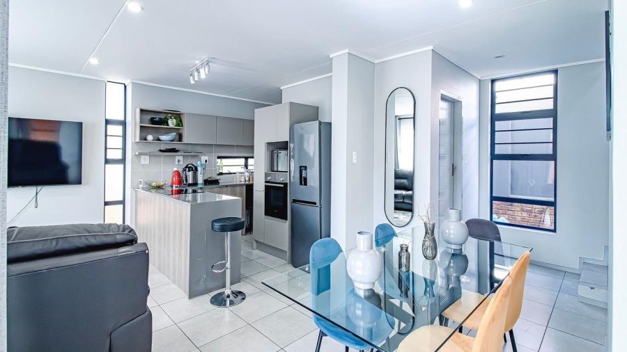 3 Bedroom Property for Sale in Rooihuiskraal North Gauteng