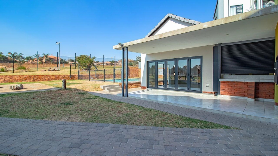 3 Bedroom Property for Sale in Rooihuiskraal North Gauteng