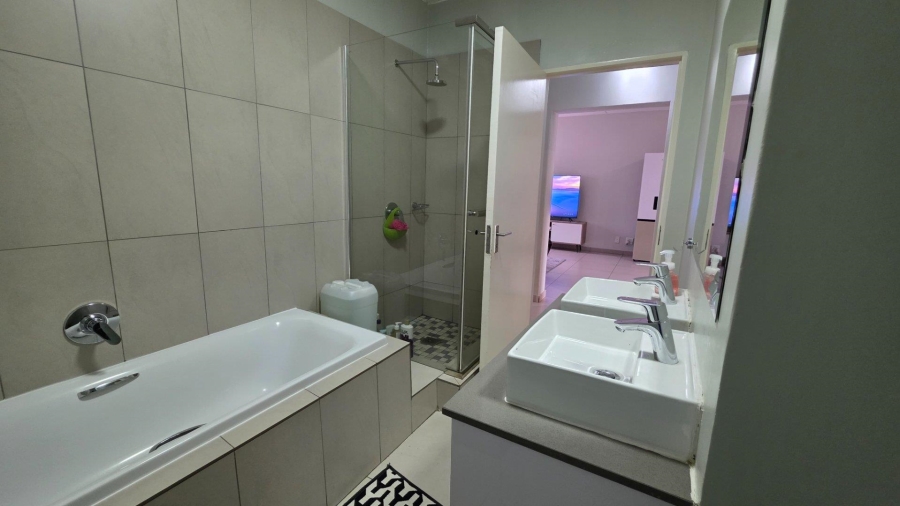 0 Bedroom Property for Sale in North Riding Gauteng