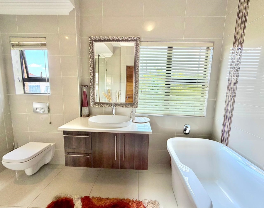 To Let 4 Bedroom Property for Rent in Meyersdal Gauteng