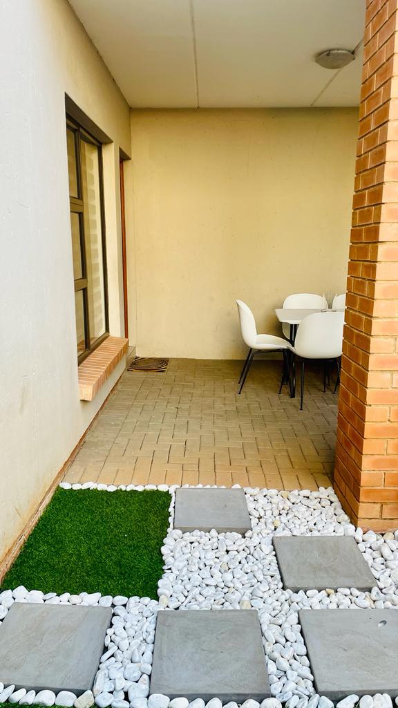 To Let 2 Bedroom Property for Rent in Terenure Gauteng
