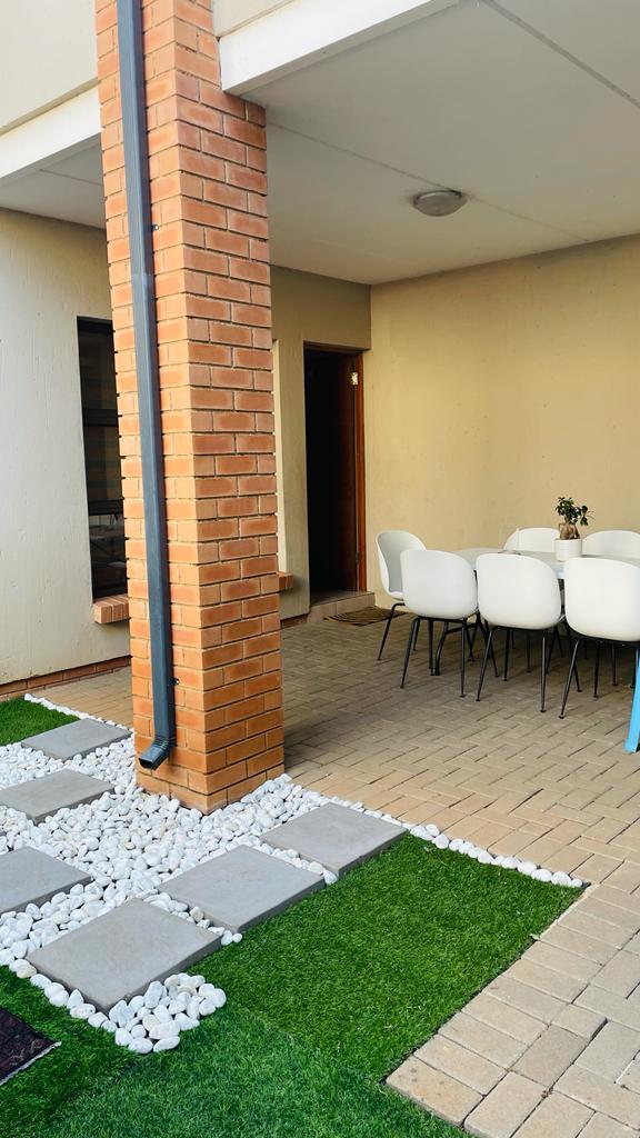 To Let 2 Bedroom Property for Rent in Terenure Gauteng