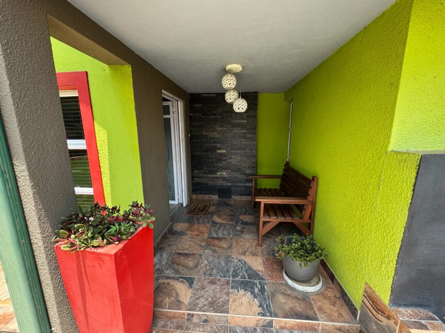 4 Bedroom Property for Sale in Brackendowns Gauteng