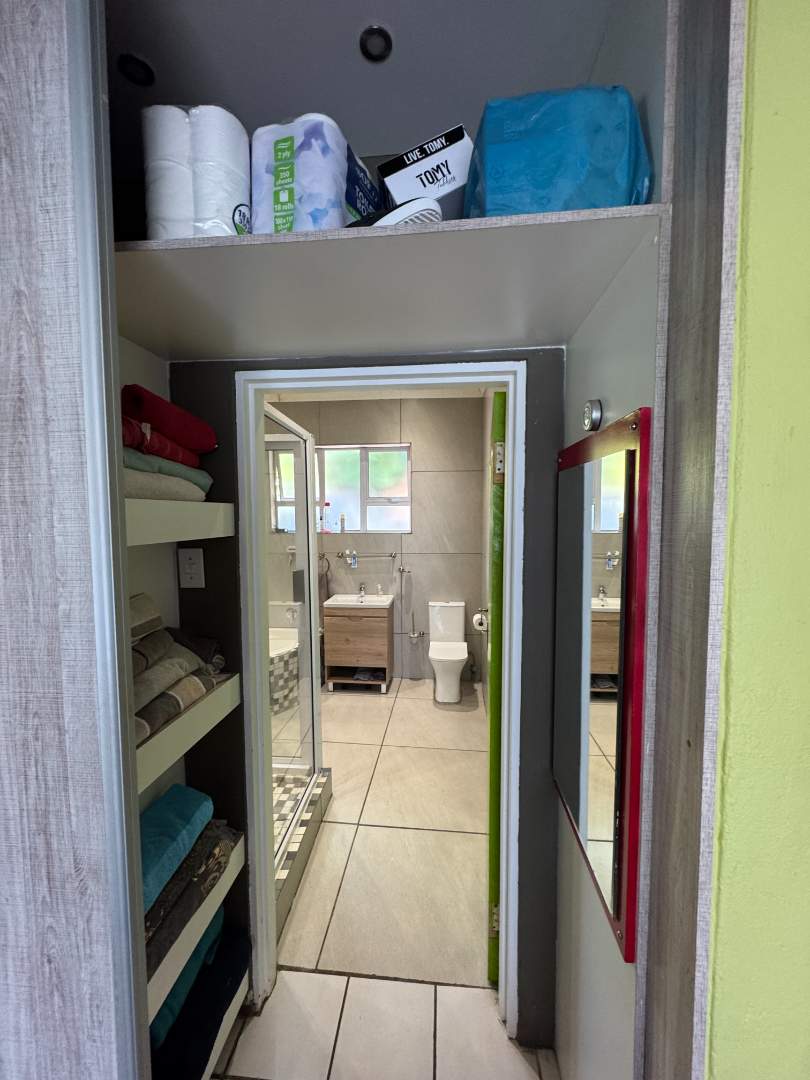 4 Bedroom Property for Sale in Brackendowns Gauteng