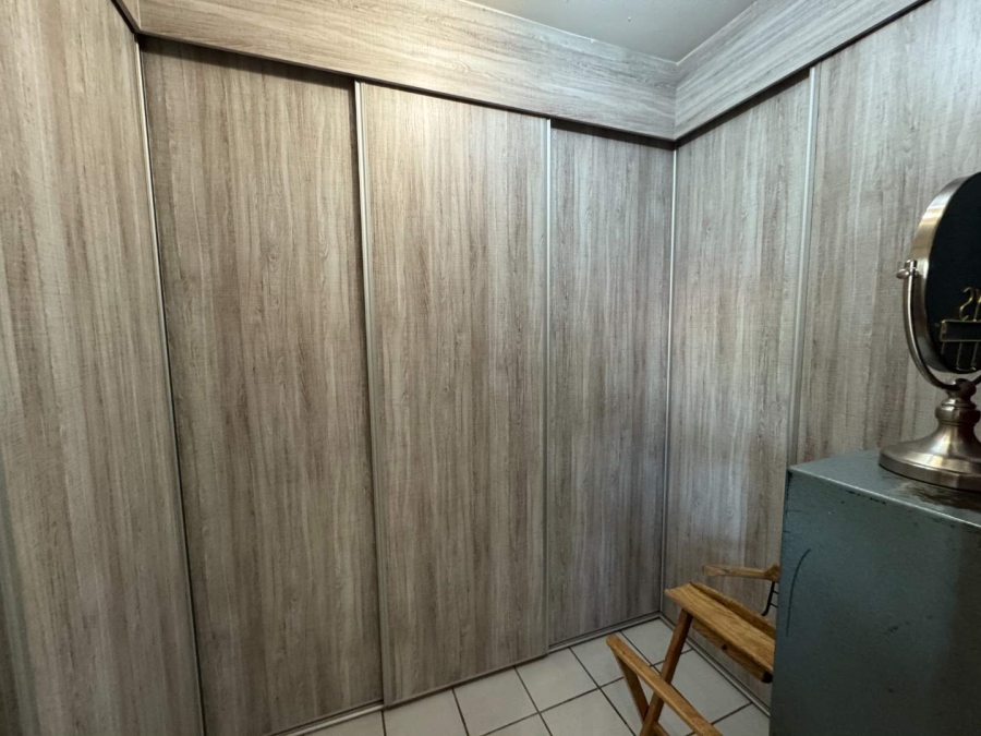 4 Bedroom Property for Sale in Brackendowns Gauteng