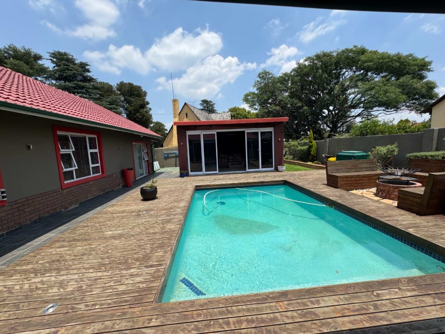 4 Bedroom Property for Sale in Brackendowns Gauteng