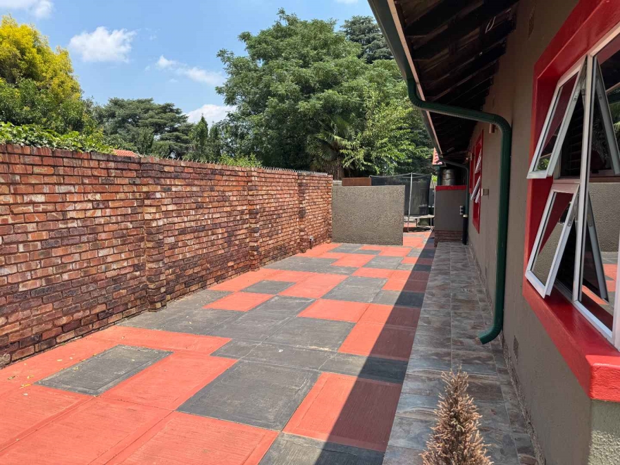 4 Bedroom Property for Sale in Brackendowns Gauteng