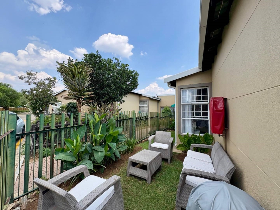 2 Bedroom Property for Sale in Meyersdal Gauteng