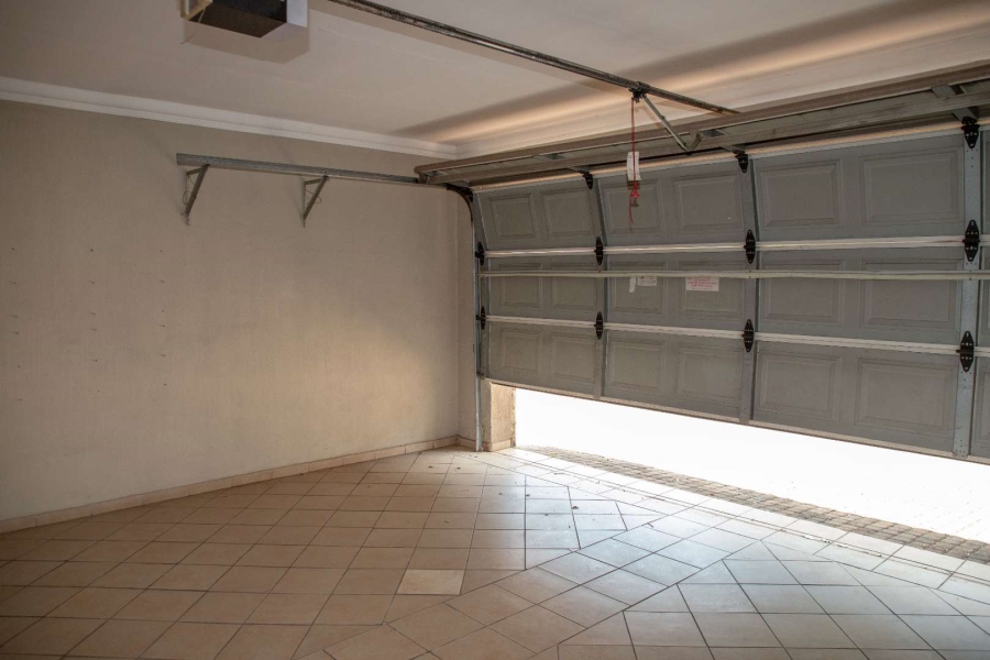 3 Bedroom Property for Sale in Zuurfontein Gauteng