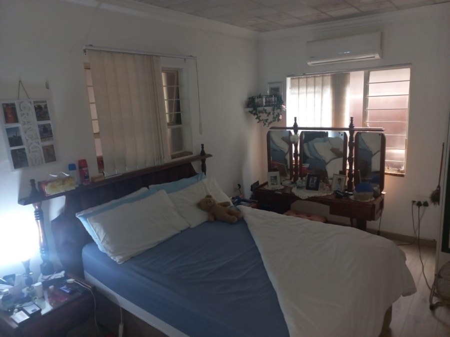 6 Bedroom Property for Sale in Lyttelton Manor Gauteng