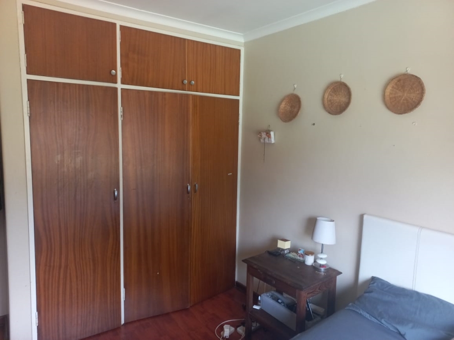 6 Bedroom Property for Sale in Lyttelton Manor Gauteng