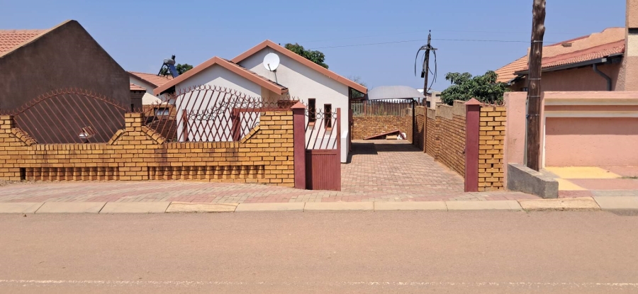 To Let 2 Bedroom Property for Rent in Soshanguve WW Gauteng