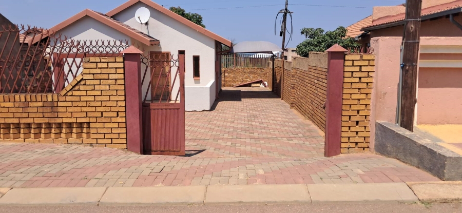 To Let 2 Bedroom Property for Rent in Soshanguve WW Gauteng