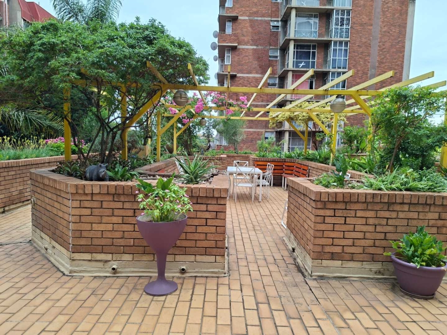 2 Bedroom Property for Sale in Pretoria Central Gauteng