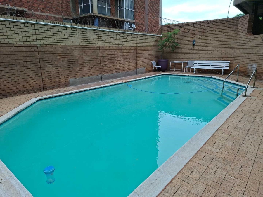 2 Bedroom Property for Sale in Pretoria Central Gauteng