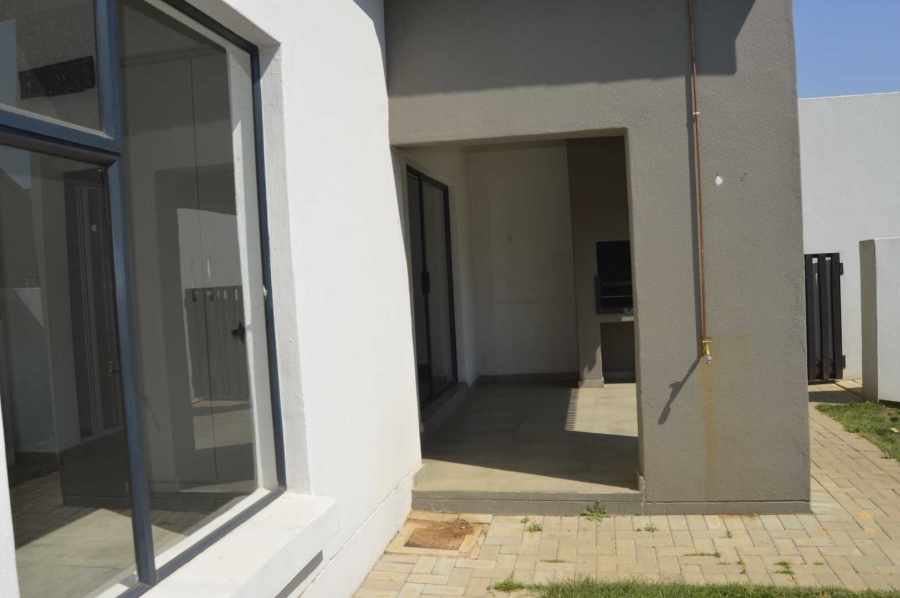2 Bedroom Property for Sale in Glen Erasmia Gauteng