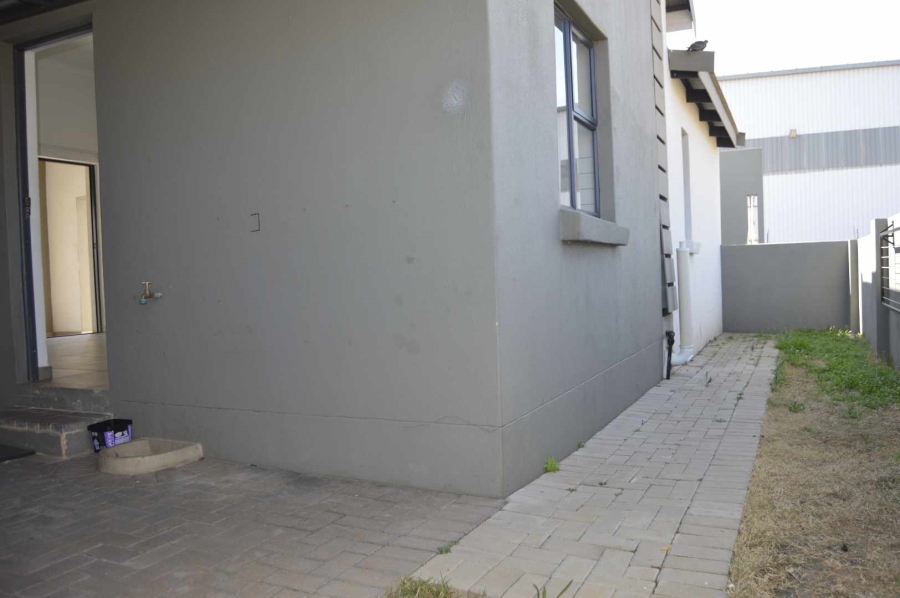 2 Bedroom Property for Sale in Glen Erasmia Gauteng