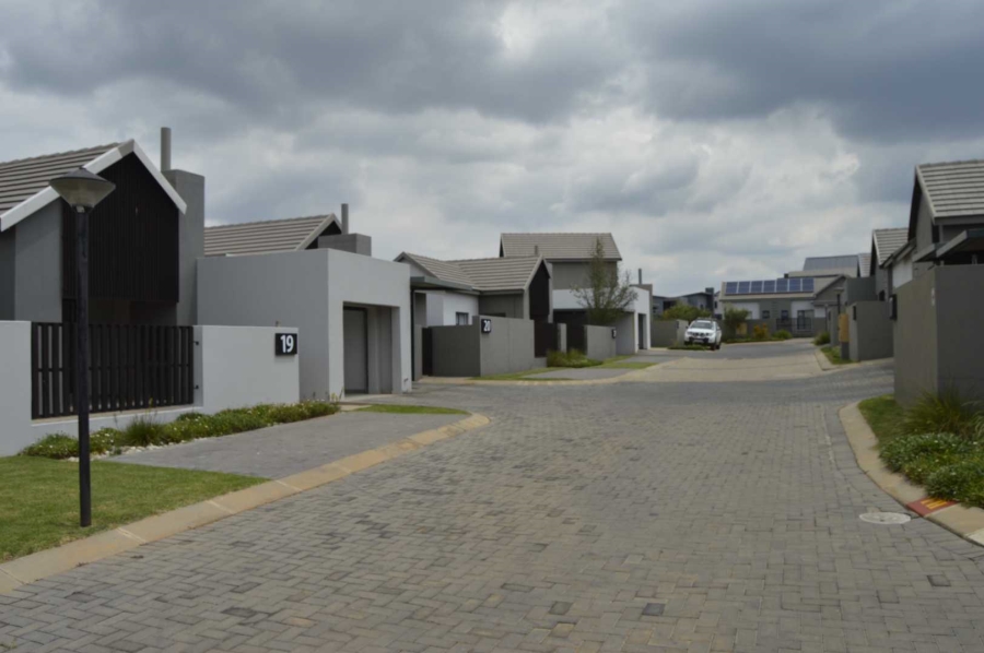 2 Bedroom Property for Sale in Glen Erasmia Gauteng