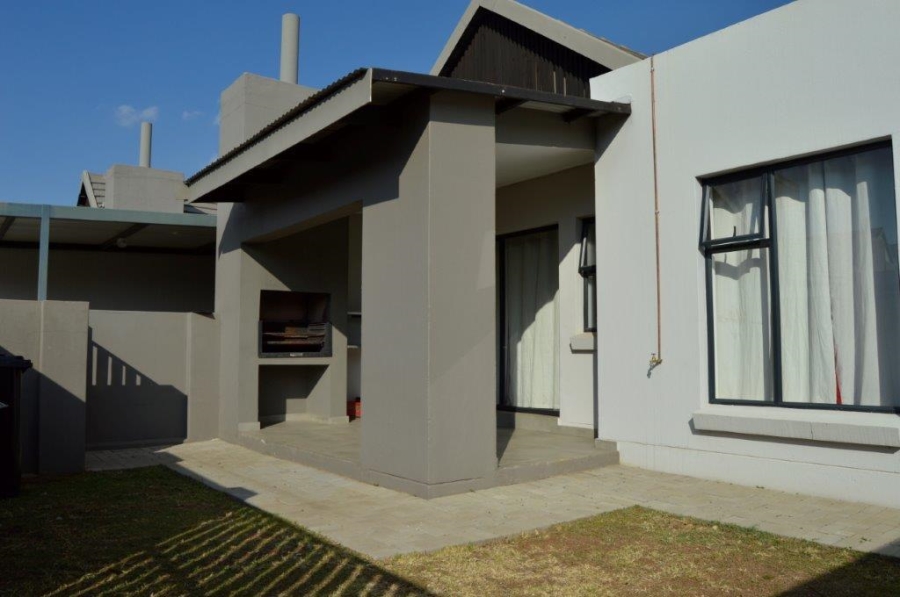 2 Bedroom Property for Sale in Glen Erasmia Gauteng