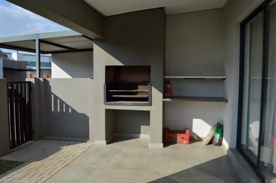 2 Bedroom Property for Sale in Glen Erasmia Gauteng